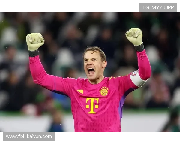 诺伊尔虽丢两球,但多次扑救保住拜仁胜果 诺伊尔虽丢两球,但多次扑救保住拜仁胜果