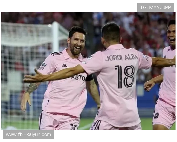 梅西与队友阿尔巴经典连线,MLS再现默契 梅西与队友阿尔巴经典连线,MLS再现默契