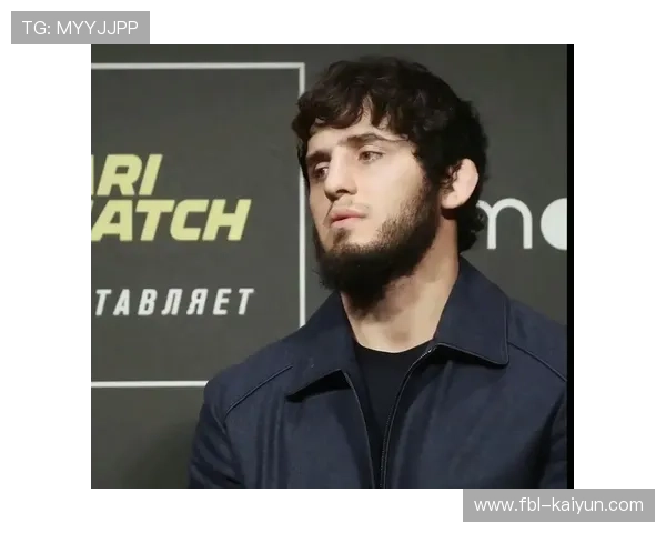 马哈切夫一致判定胜马达莱纳,夺得UFC次中量级金腰带 马哈切夫一致判定胜马达莱纳,夺得UFC次中量级金腰带