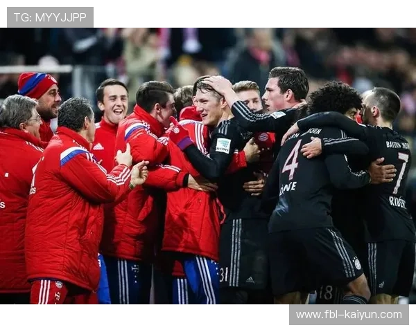 裁判判罚再成争议焦点，拜仁两度中柱运气不佳影响结果