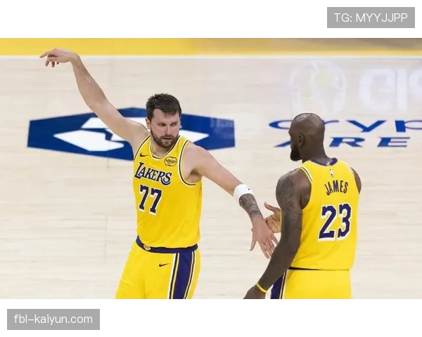 湖人防守体系奏效，限制火箭核心球员发挥